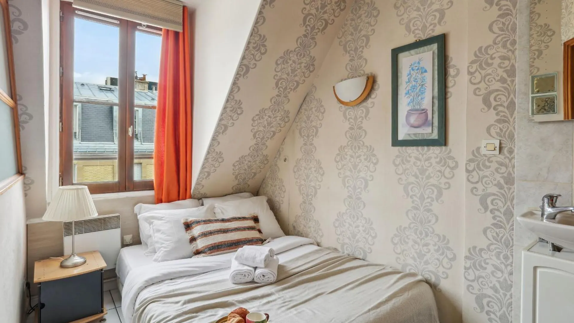 Eiffel Tower & Faubourg - 1br - Cityapartmentstay *