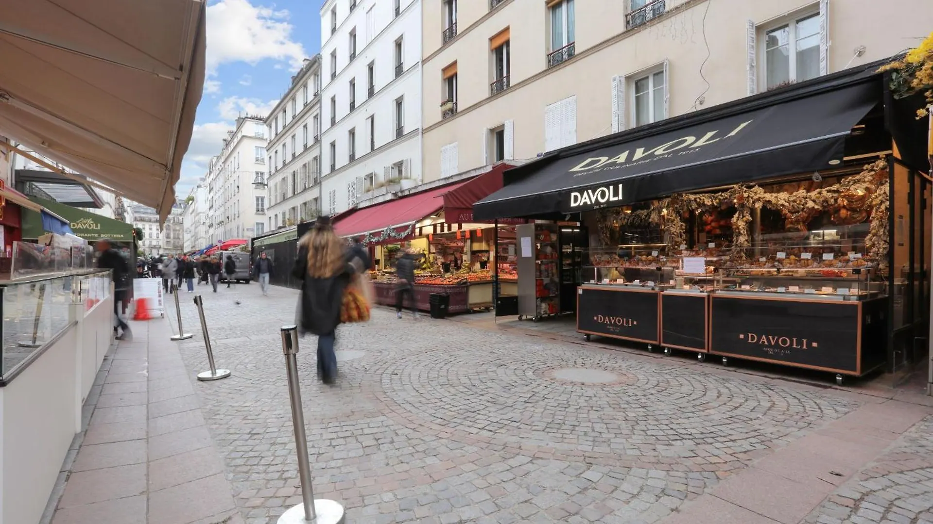 Eiffel Tower & Faubourg - 1br - Cityapartmentstay شقة *